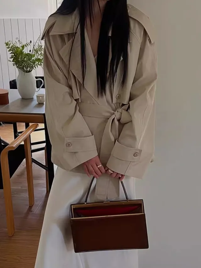Vintage Suit Collar Lace up Waist controlled Long Sleeve Trench Coat Short Coat Khaki - Shop at LoveMi