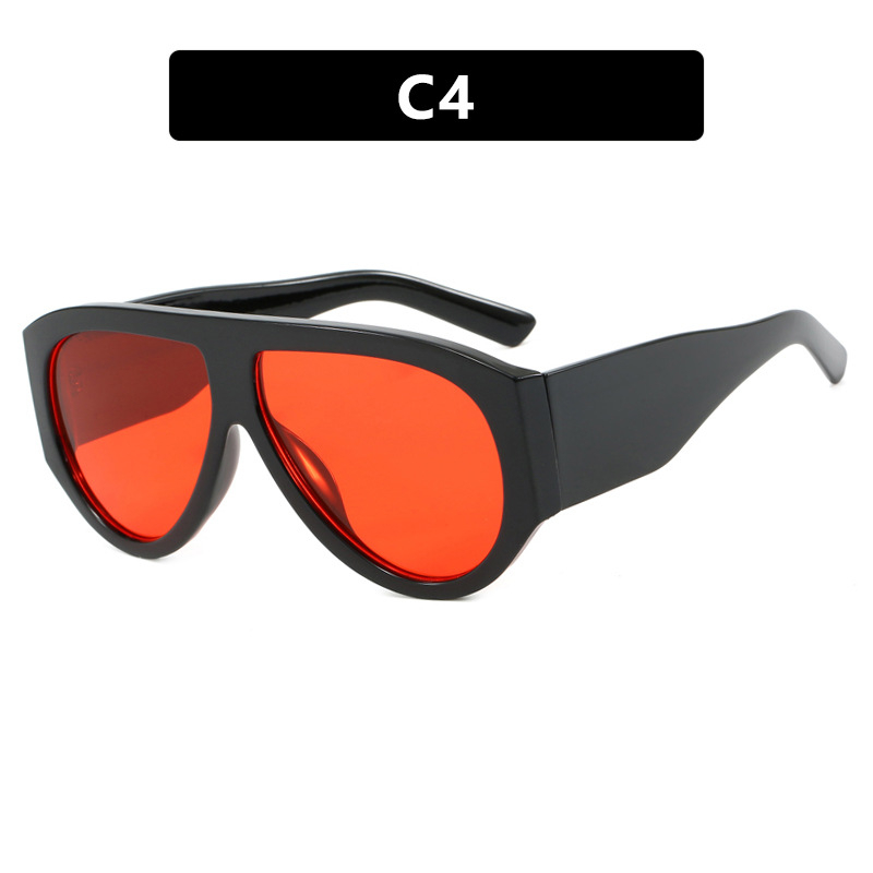 Women's Fashionable Sunglasses - Image 4