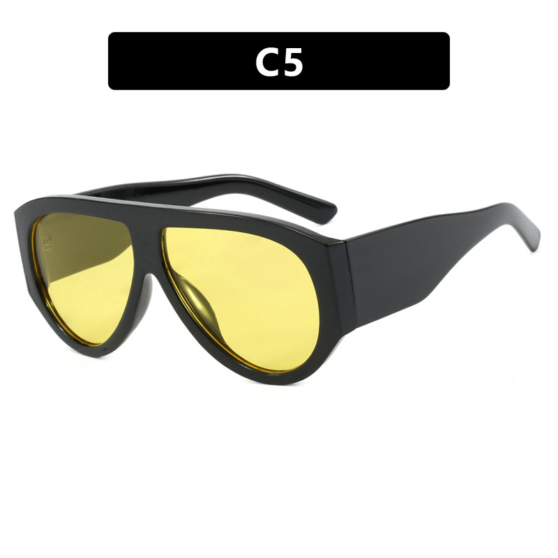Women's Fashionable Sunglasses - Image 8