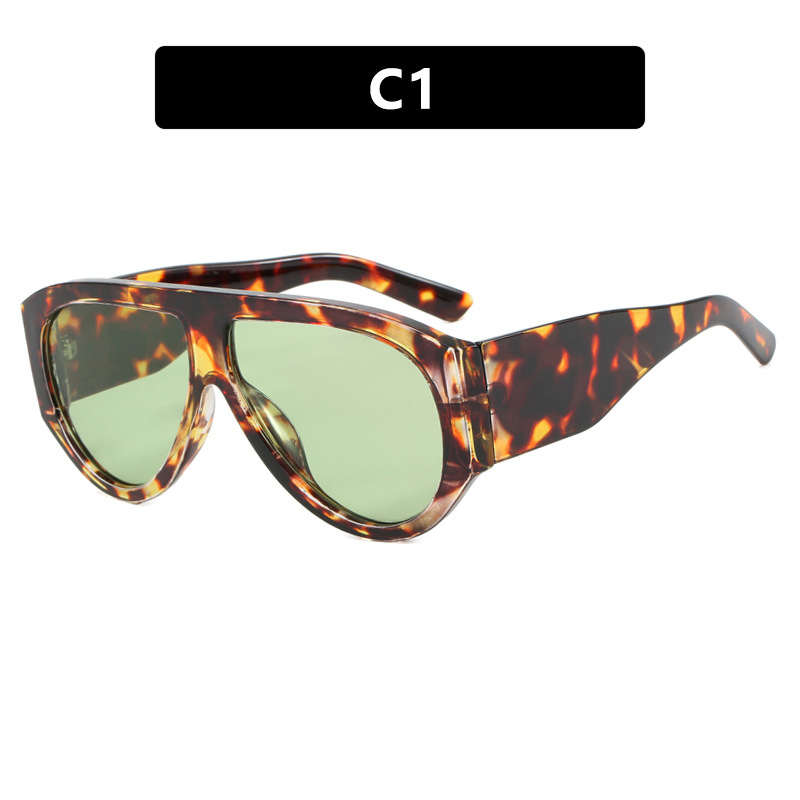 Women's Fashionable Sunglasses - Image 6
