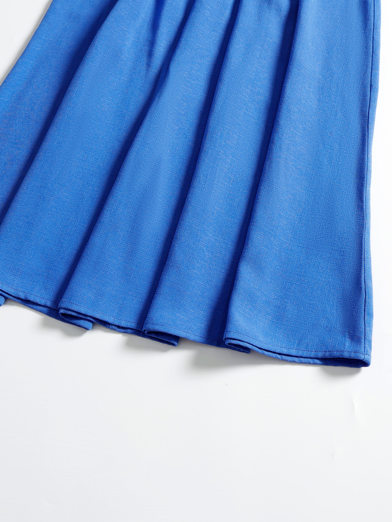 Blaues Midikleid – Rückansicht