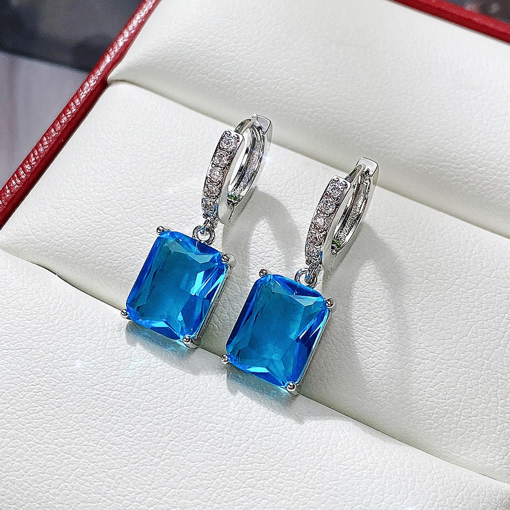 Rectangular white zircon earrings