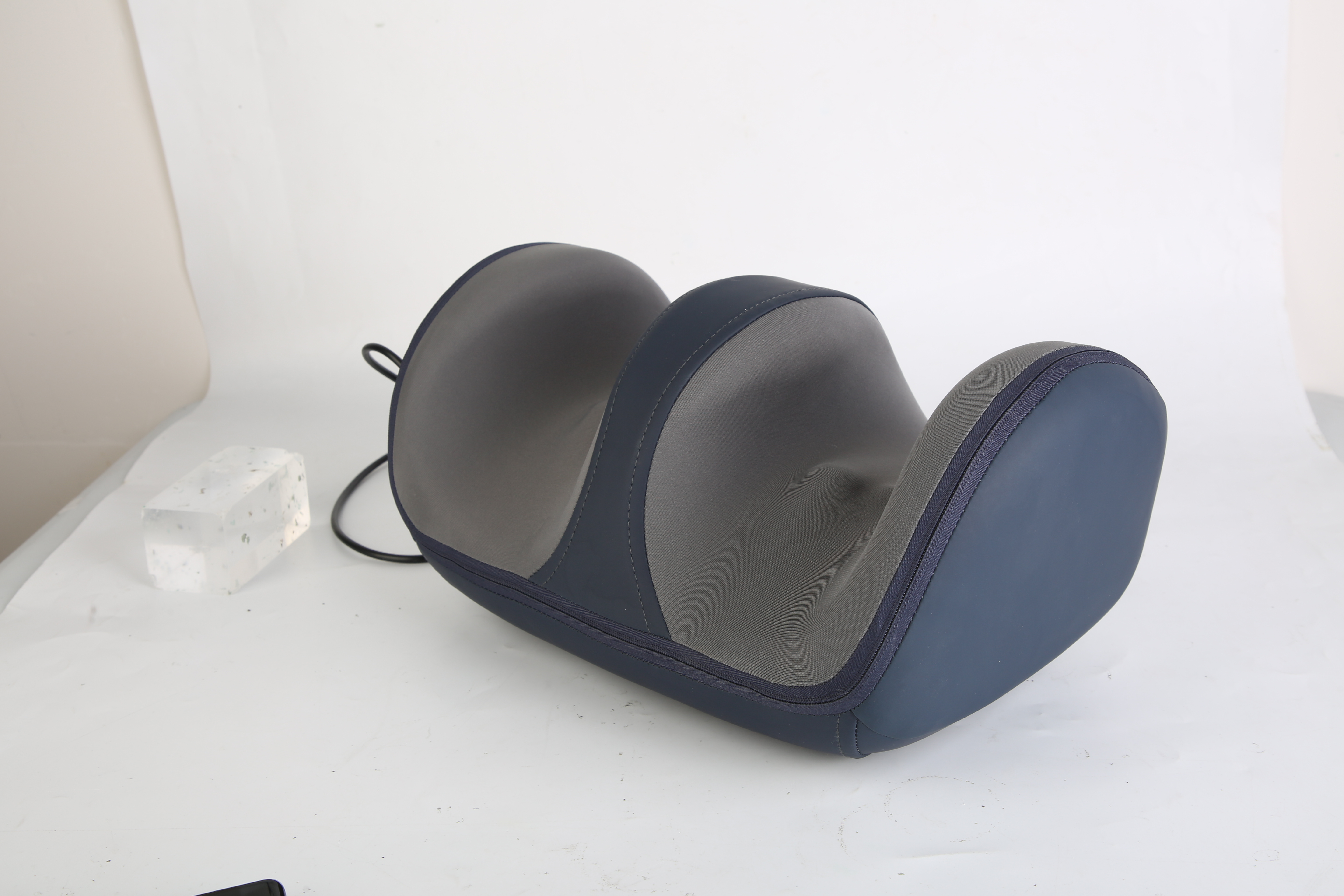 Shiatsu foot and leg massager with remote