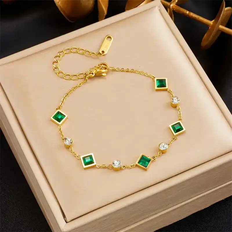 Fashion Gold-plated Titanium Steel Square Emerald Inlaid Rhinestone Bracelet