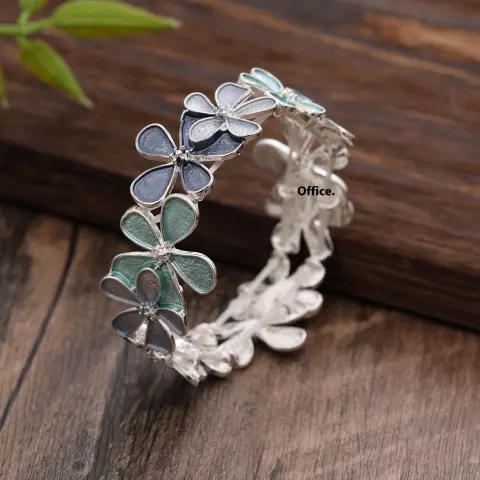 Flower Elastic Bracelet Women's High-grade Alloy Hand