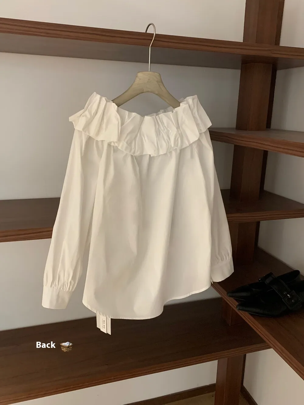 Elegant Bud Loose Slimming Off-shoulder Long Sleeve Shirt - White