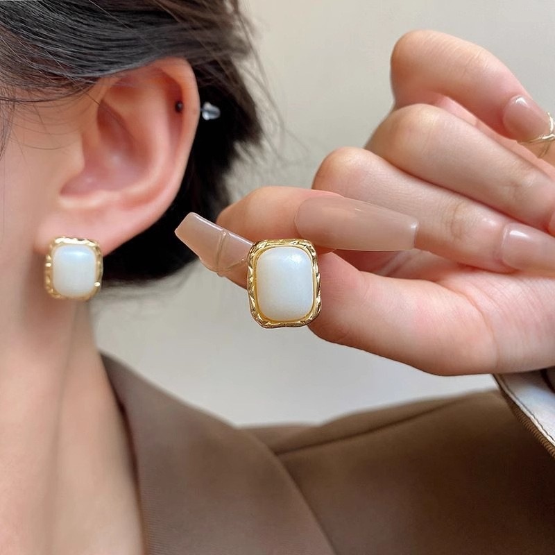 Metal Earrings Vintage High Fashion Elegant Circular Earrings