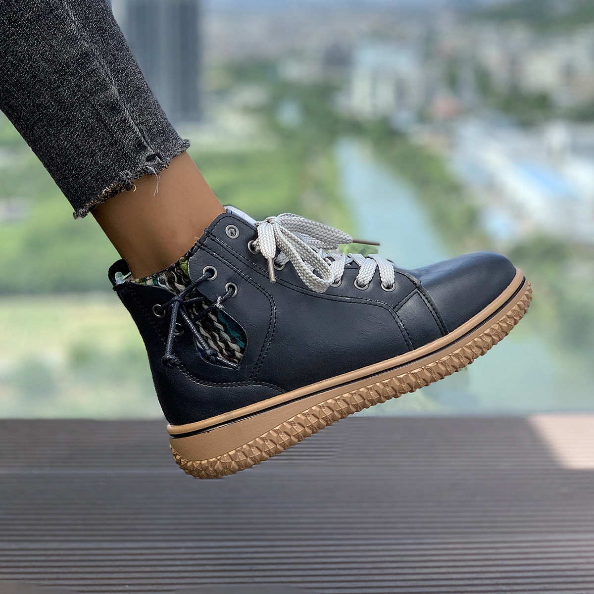 women’s flat heel Martin boots