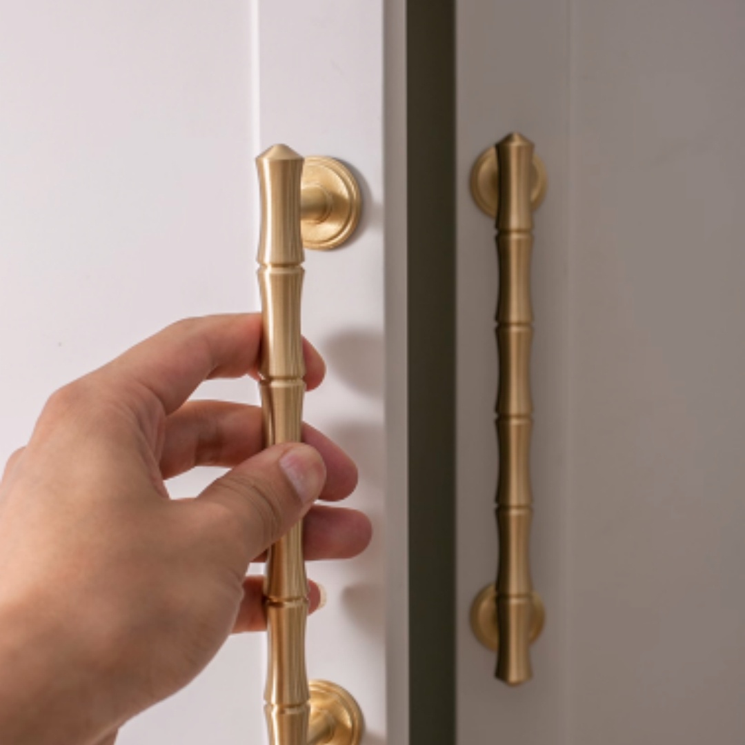 Brass Wardrobe Door Handle Cabinet Handle (Gold-Single hole)