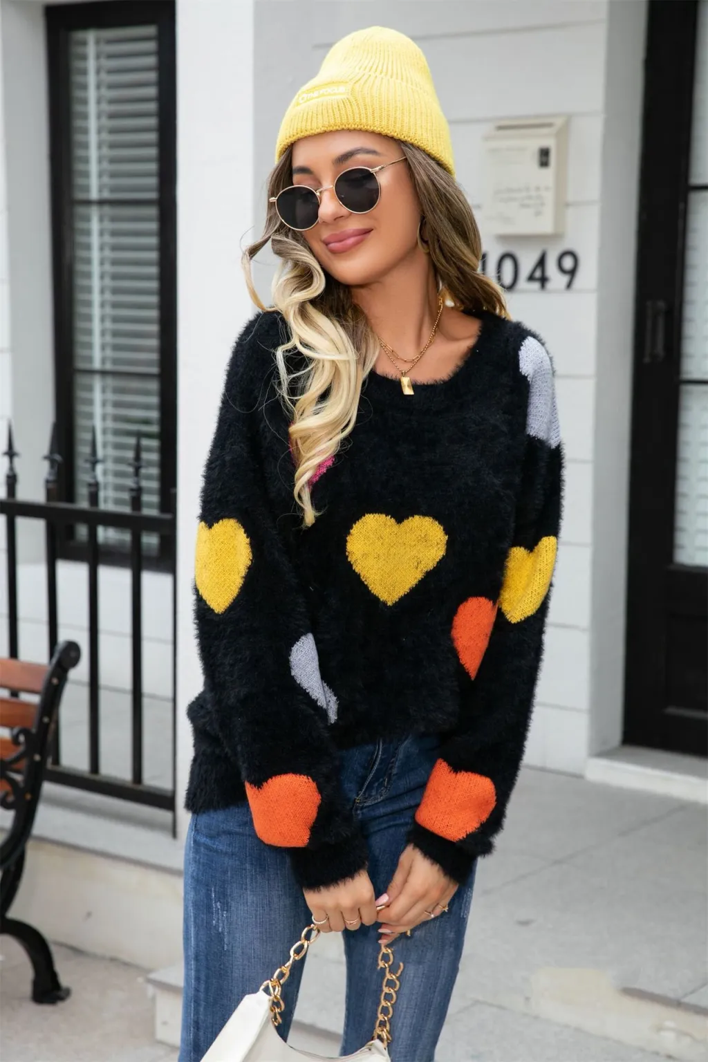 Round Neck Bottoming Shirt Mink Love Sweater - Black