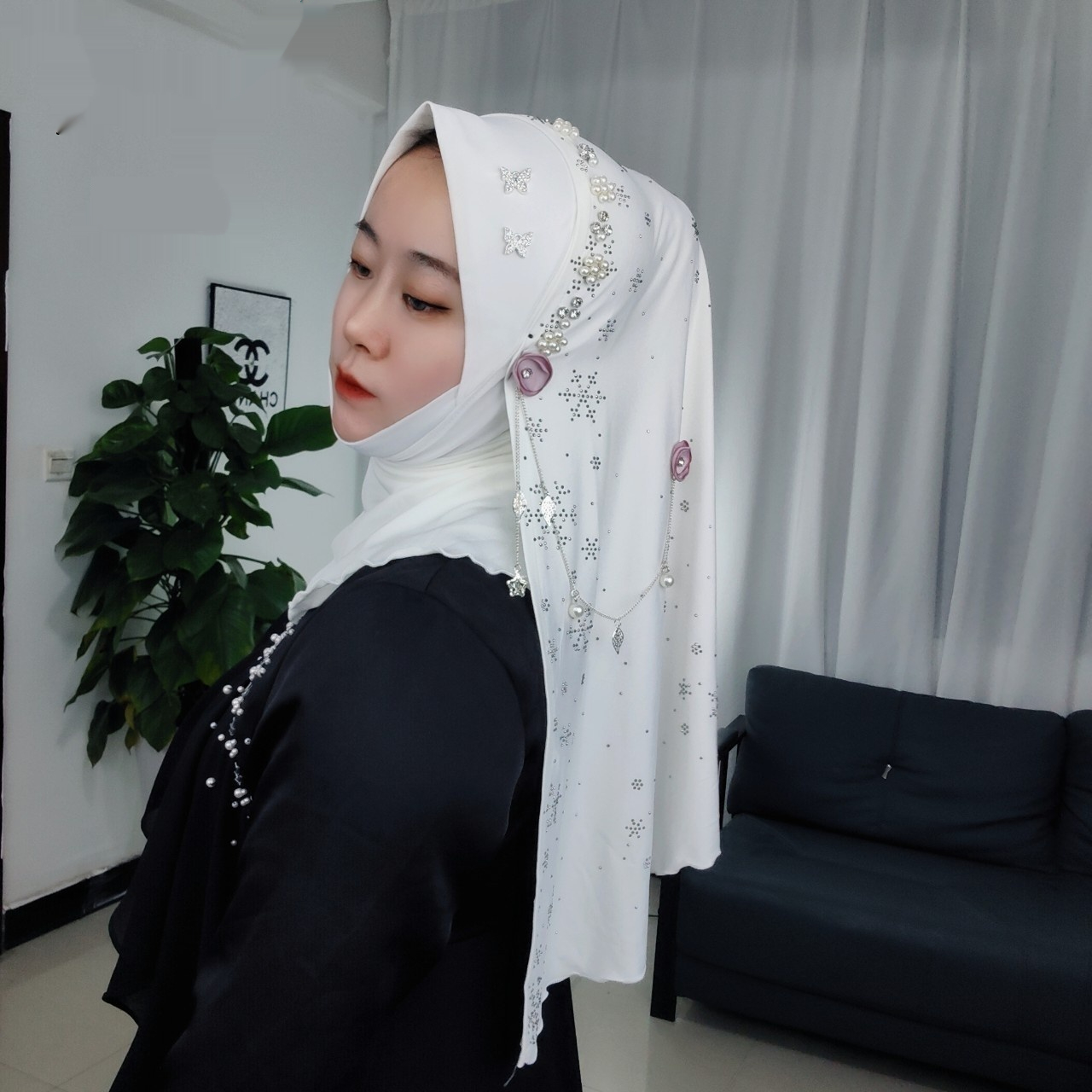 Milk Silk Snowflake Tassel Soft Brim Wrap Scarf – White