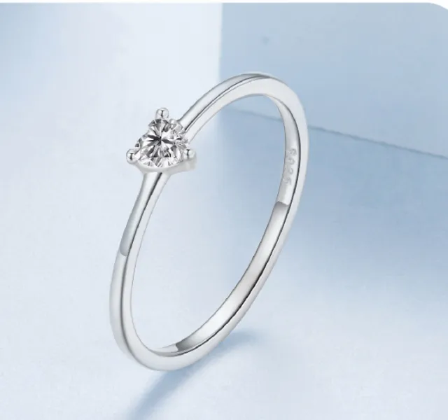 Simple And Exquisite Small Heart Ring Stackable Silver - Shop at LoveMi