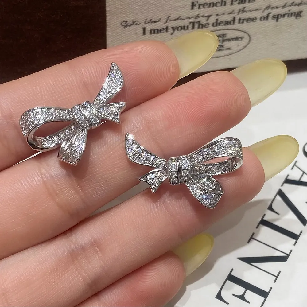 Zircon Niche Design Minimalist Bowknot Temperament Earrings Silver Needle - Silver