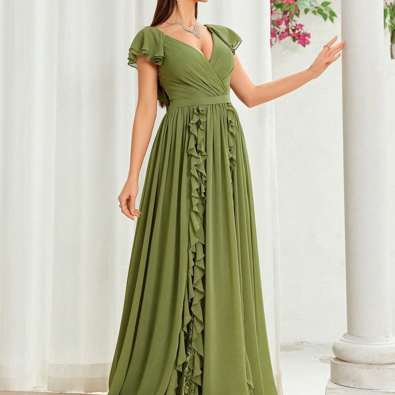 Silk Round-Neck Ball Dress, picture 5 of 7