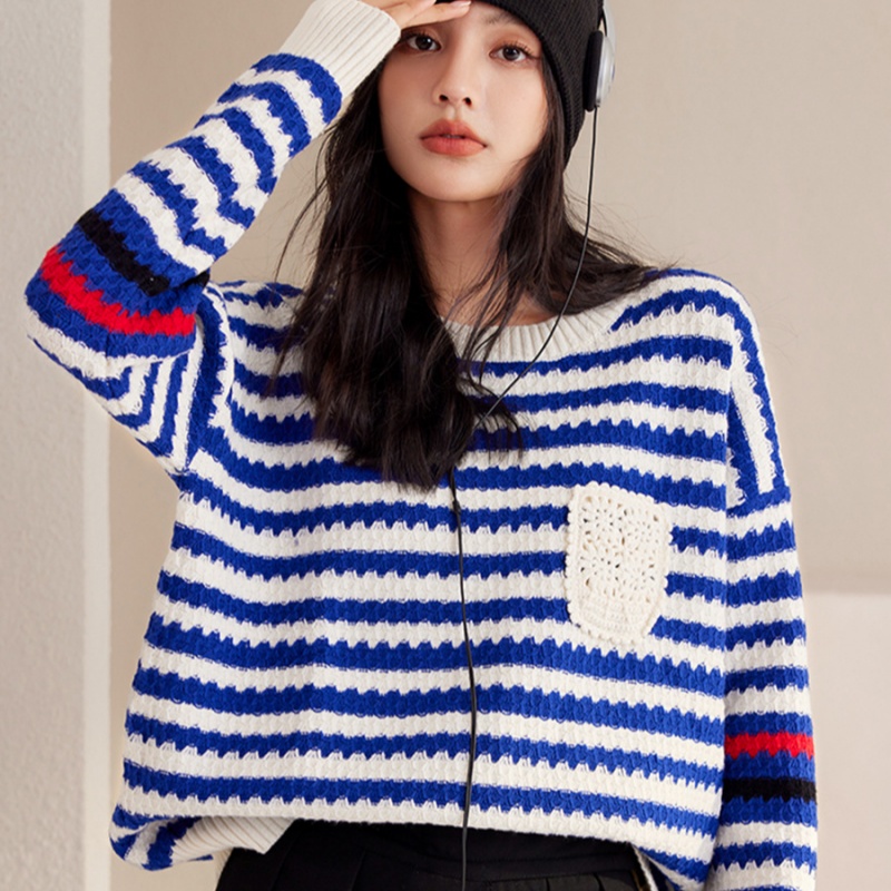 Autumn And Winter Blue Women's Striped Pullover Fashionable Sweater