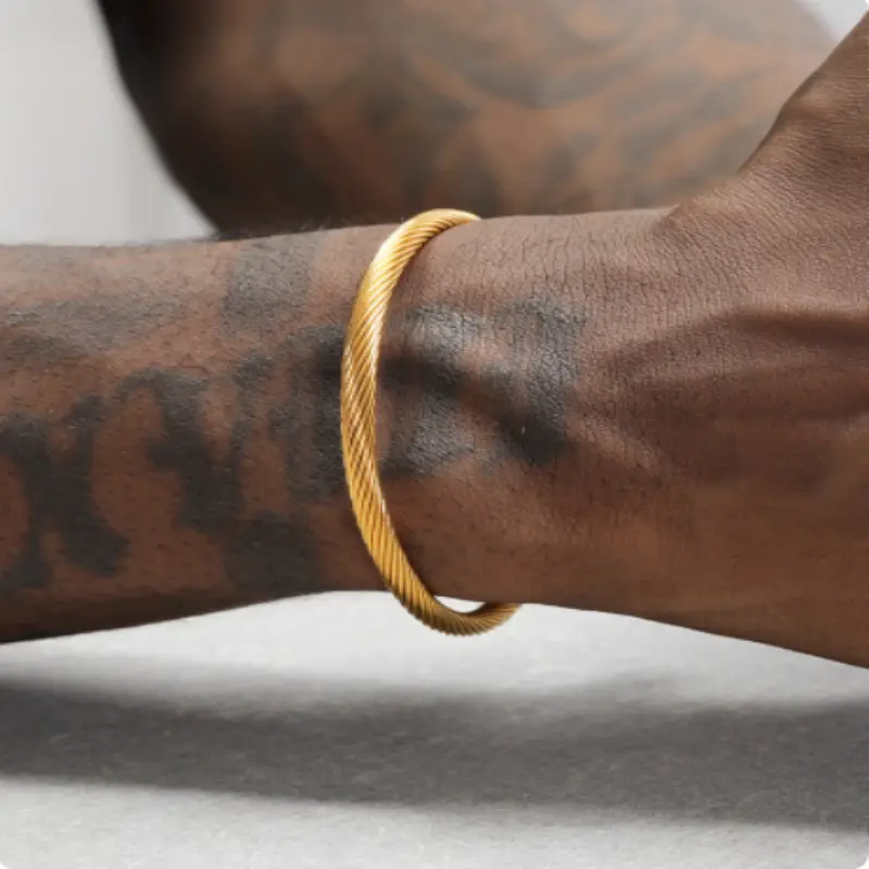 Personalized Titanium Steel Twist 18K Gold Bracelet For Men And Women