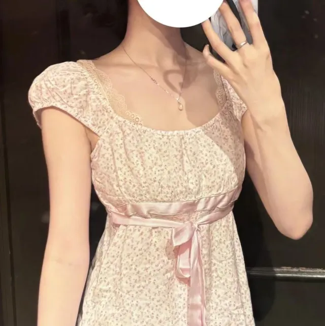 New Pure Desire Style Sweet Polka Dot Short Sleeve Slim Slimming Bow Tie Pink - Shop at LoveMi