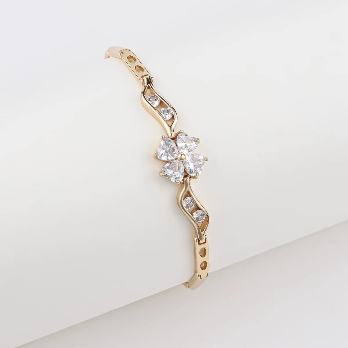 18K Gold-plated Butterfly Clover Copper Women's Bracelet