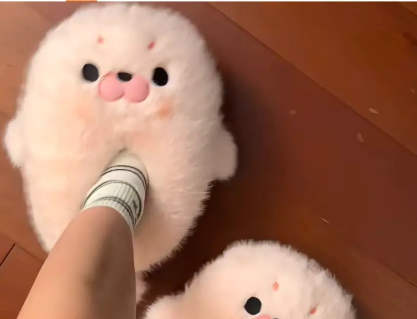 Small Seal Cotton Shoes Autumn And Winter Warm Plush Toe Cap