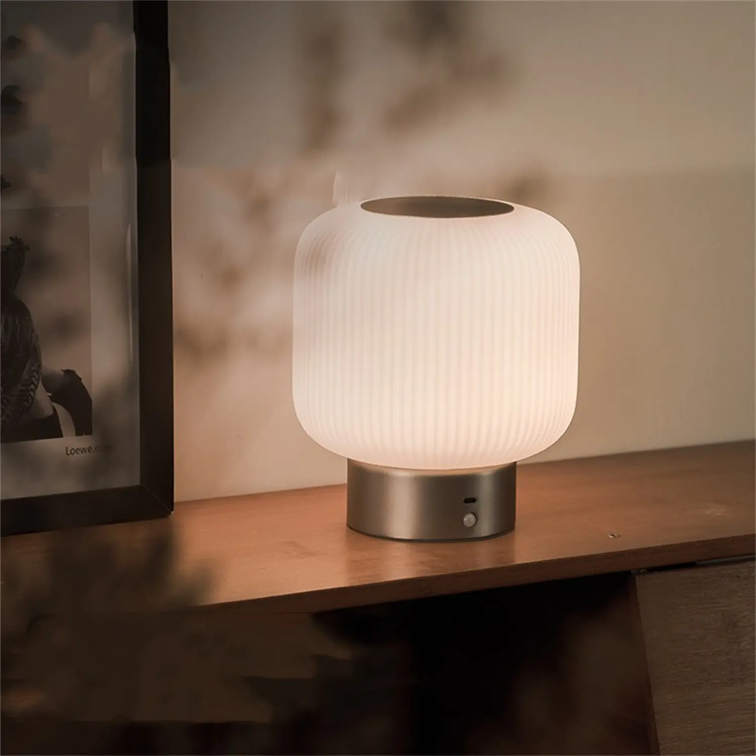Touch-adjustable Human Body Induction Desk Lamp