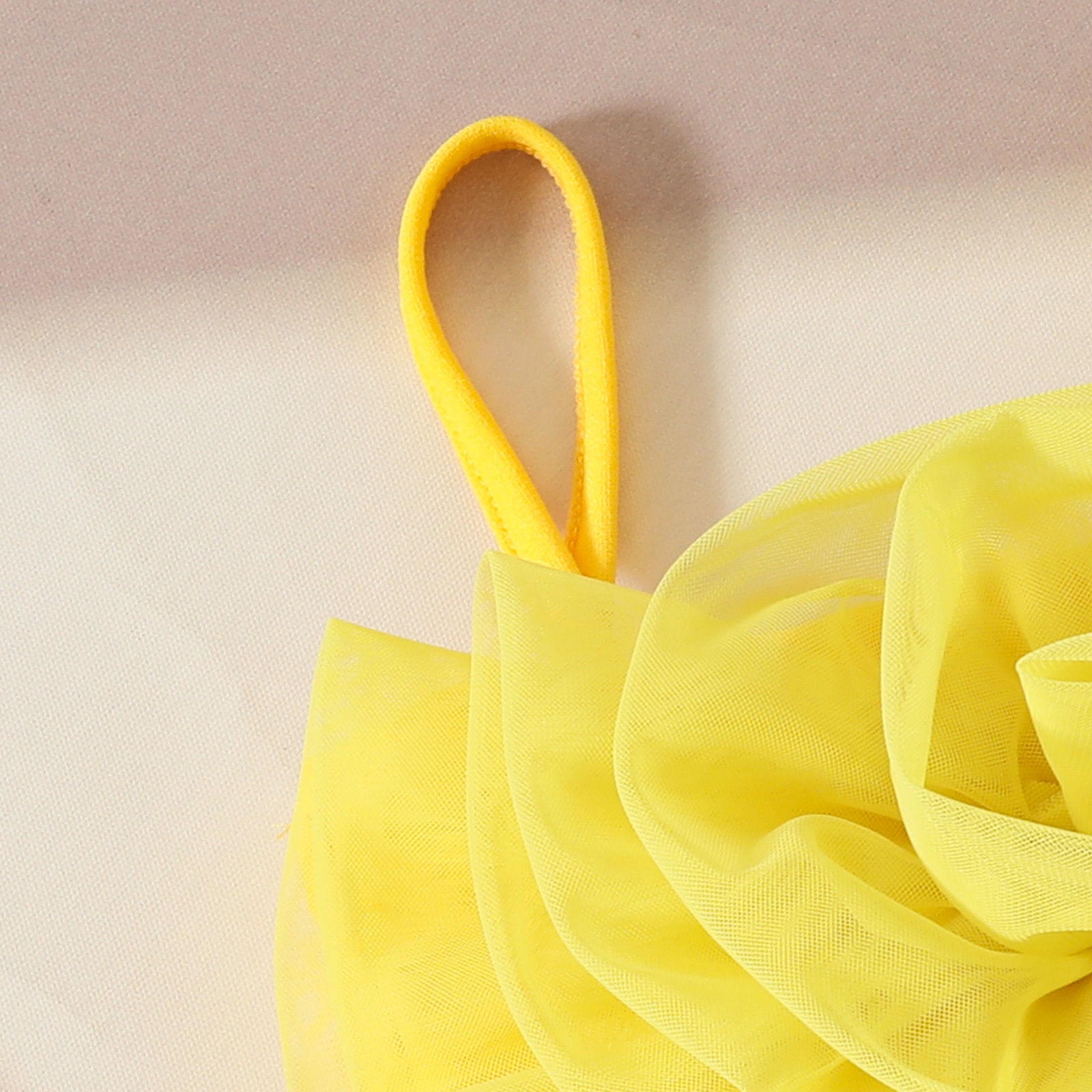 Girl's 3D Flower Pulling Strap Set