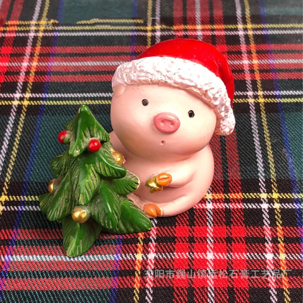 American Creative Cartoon Cute Mini Christmas Pig Resin Craft Decoration - Multicolor