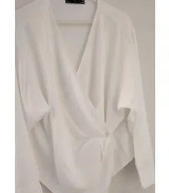 High-end Super Nice This Year's Popular Beautiful Blue Sweater For Women - White Shirt - View 1