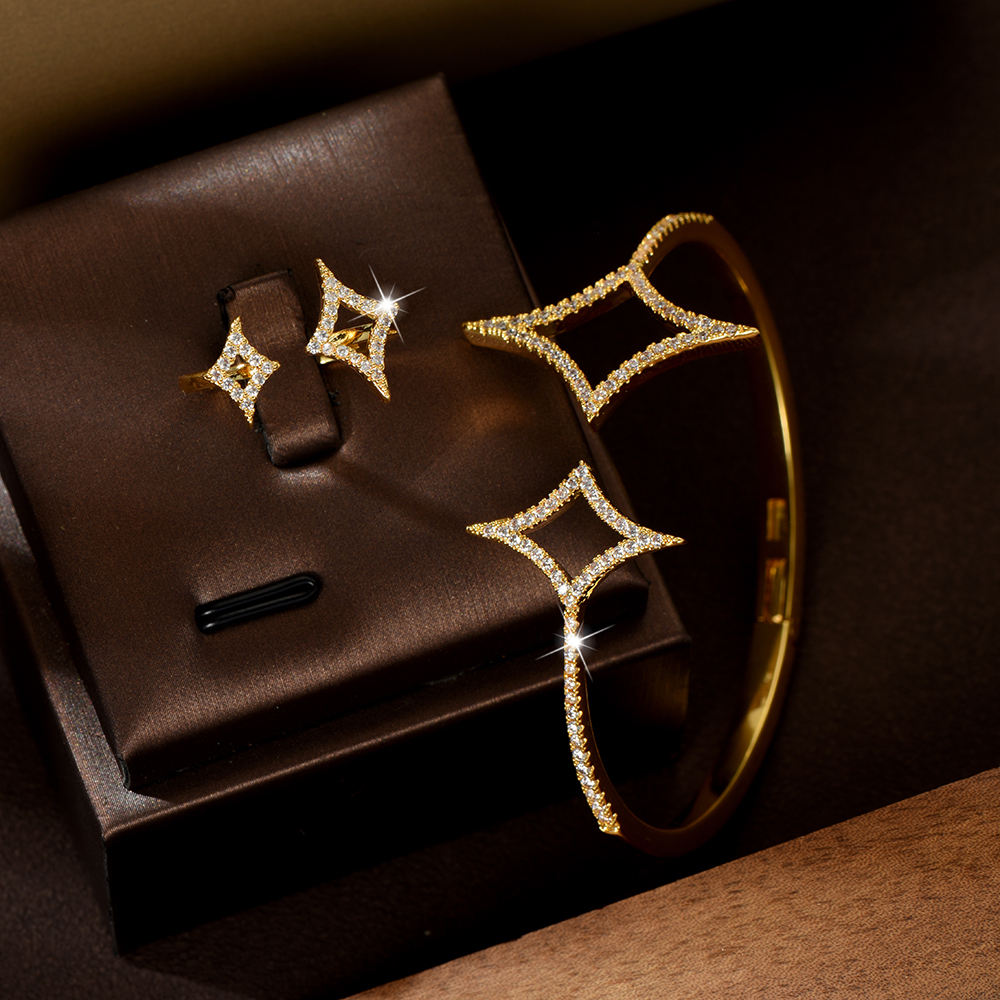 Bracelet en forme d'étoile — Élégance et charme - image 2