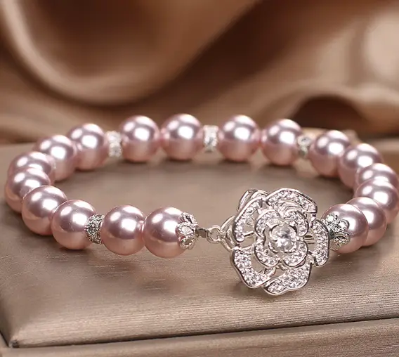 European And American Style Women Light Pearl Bracelet