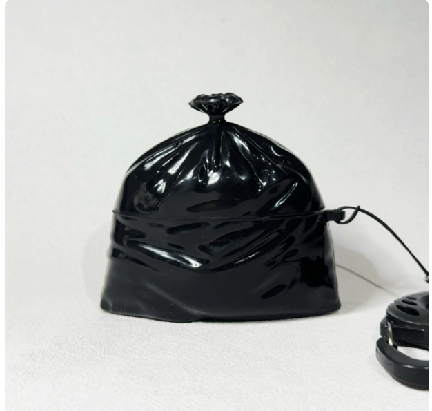 Original Black Silicone Trash Bag Earphone Case 5