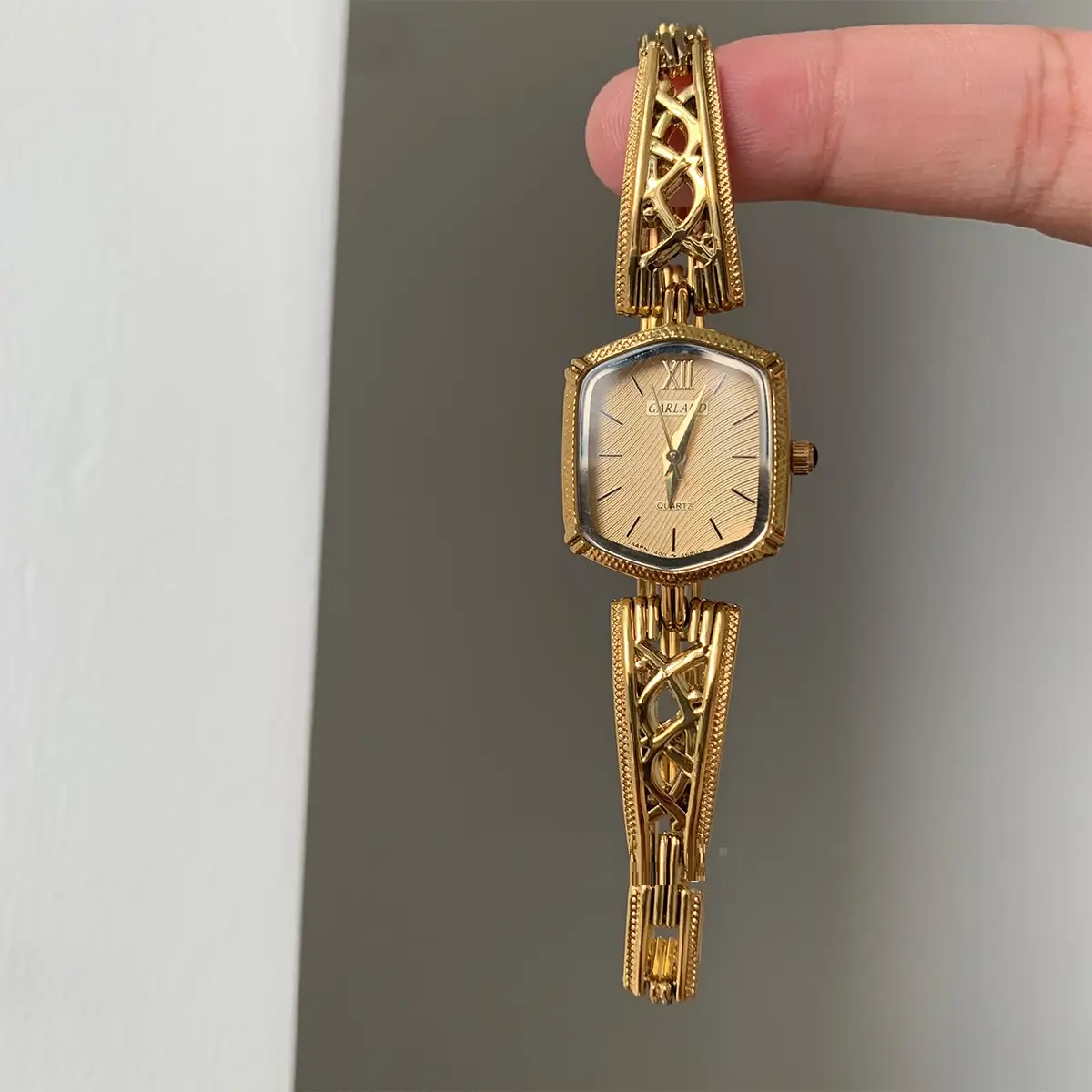 Special-interest Design High-grade Palace Exquisite Women's Quartz Watch