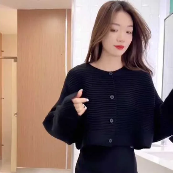 Early Autumn Women's Classic Style Short Knitted Cardigan Jacket - Black