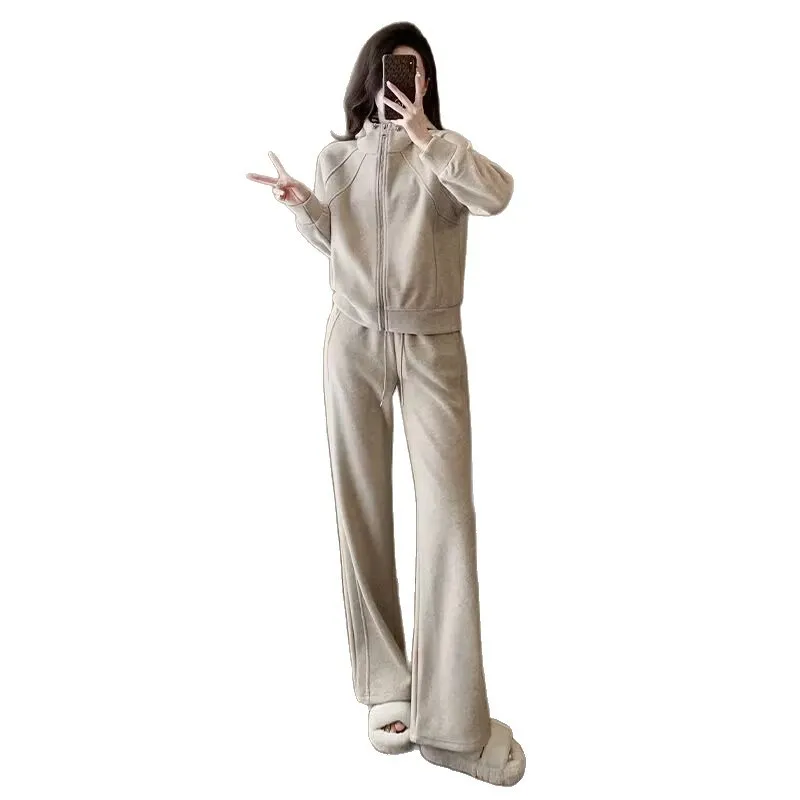 Casual Velvet Sport Suit Western Style Slimming - Oatmeal Color
