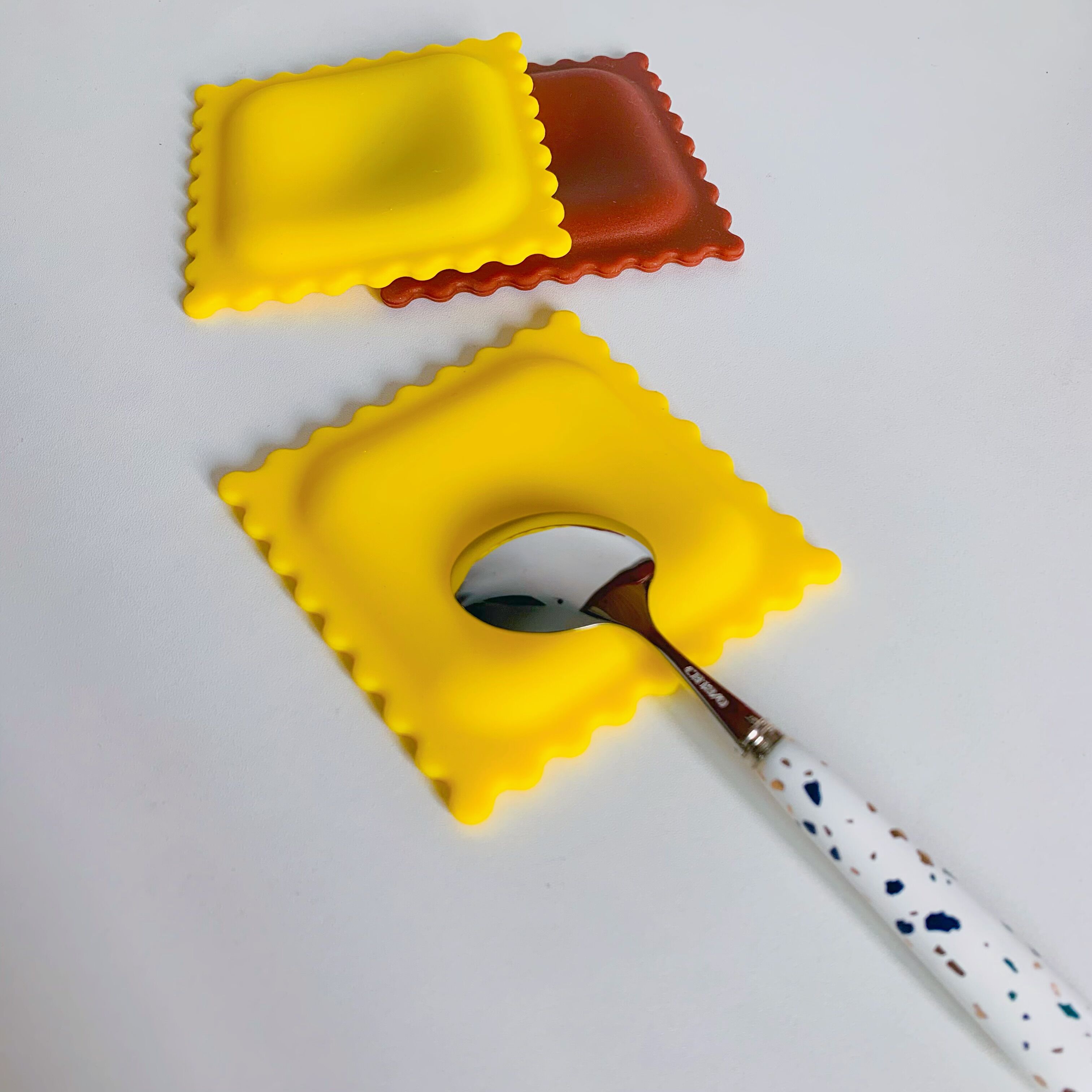 Silicone Insulated Anti-scald Pad Kitchen Practical Gadget