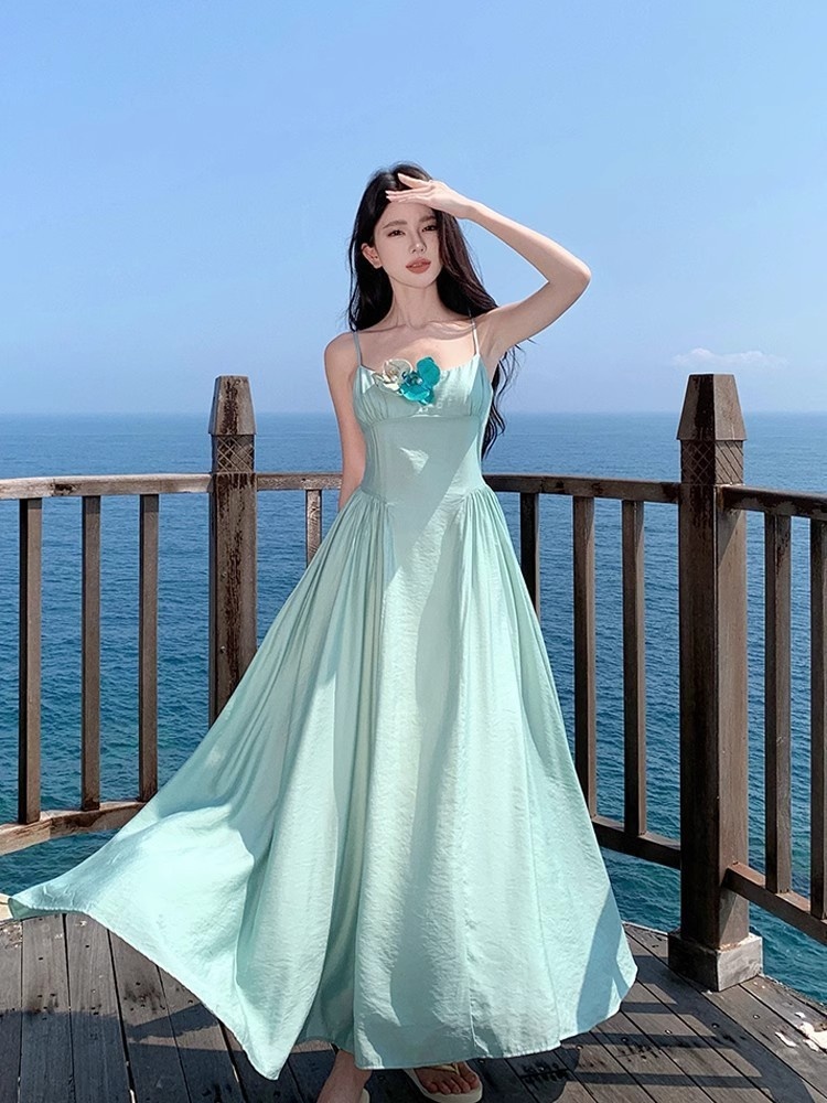 Flattering High-Waist Mint Green Flower Thai Strap Dress Flattering High-Waist Mint Green Flower Thai Strap Dress