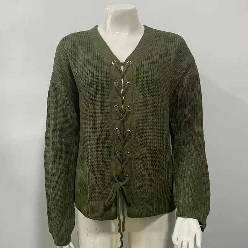 Solid Color And V-neck Hollow Out Tied Knitted Sweater - Green