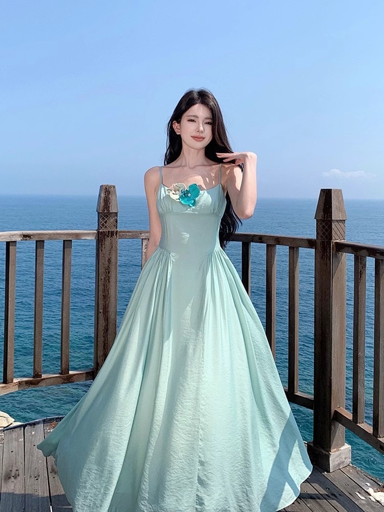 Flattering High-Waist Mint Green Flower Thai Strap Dress Flattering High-Waist Mint Green Flower Thai Strap Dress