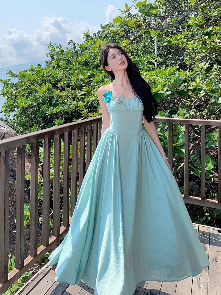 Flattering High-Waist Mint Green Flower Thai Strap Dress Flattering High-Waist Mint Green Flower Thai Strap Dress