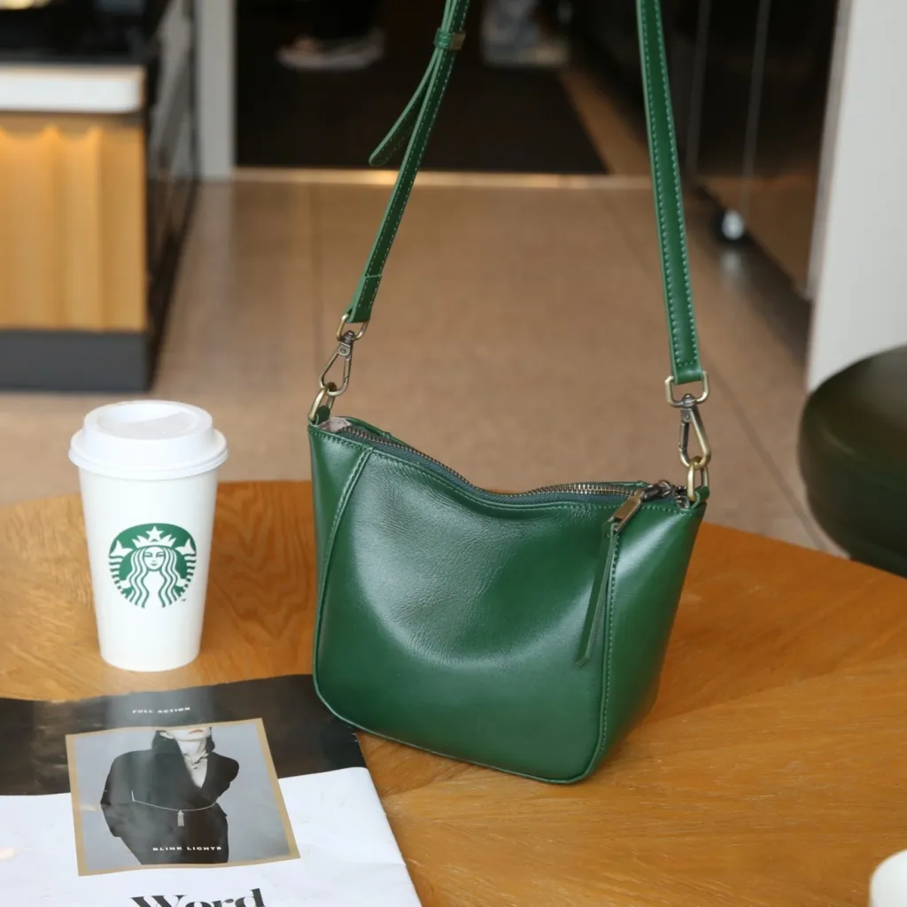 Ladies' High-end Niche Hand-held Small Top-grain Leather Shoulder Crossbody Bag - Green