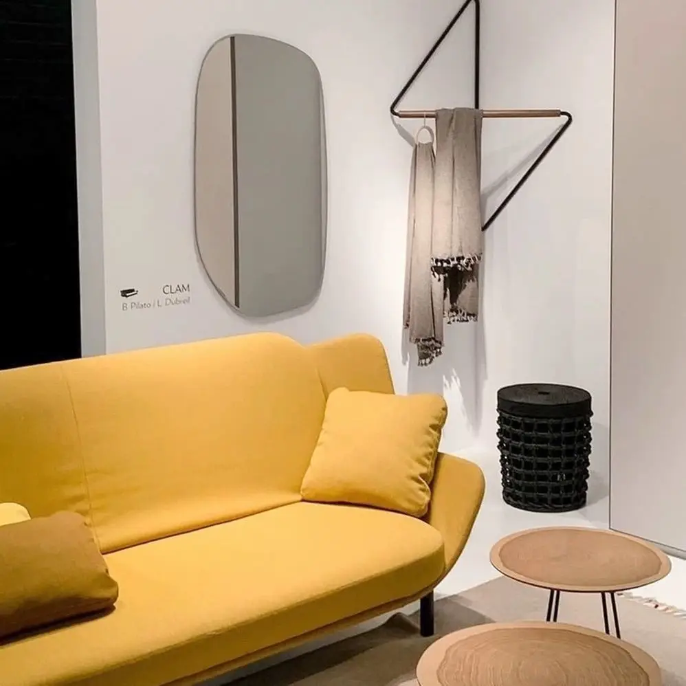 Minimalist Design Corner Clothes Hanger