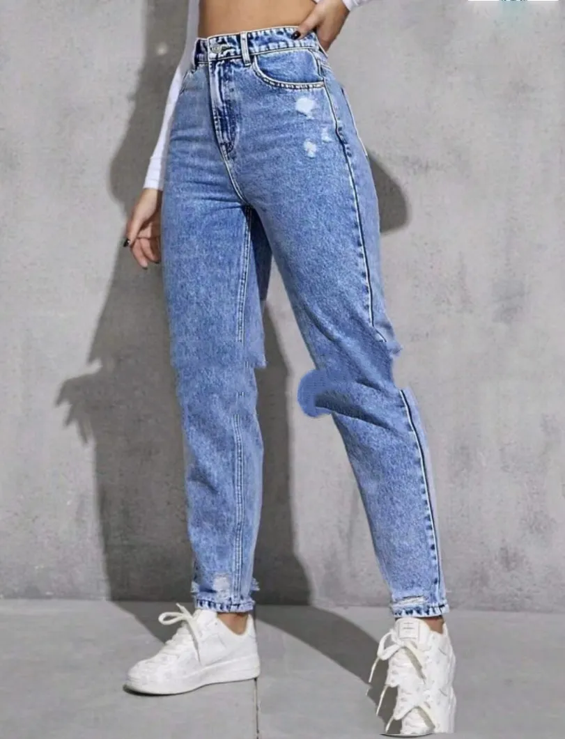 European And American Women's Casual Ripped Washed Jeans With Nine-part Calf - Light Blue
