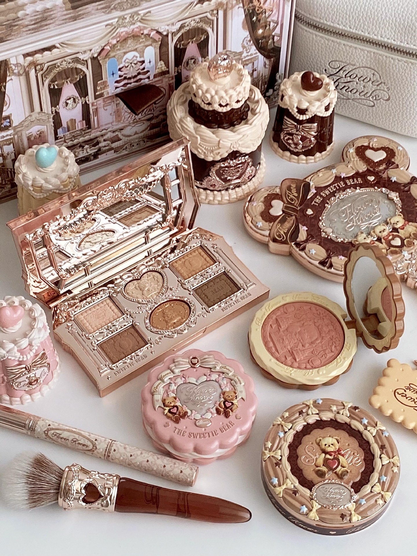 Sweetheart Bear Eyeshadow Palette Matte Shimmer Easy To Use 3