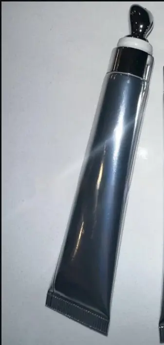 Retro Lip Oil Care For Plump Lips