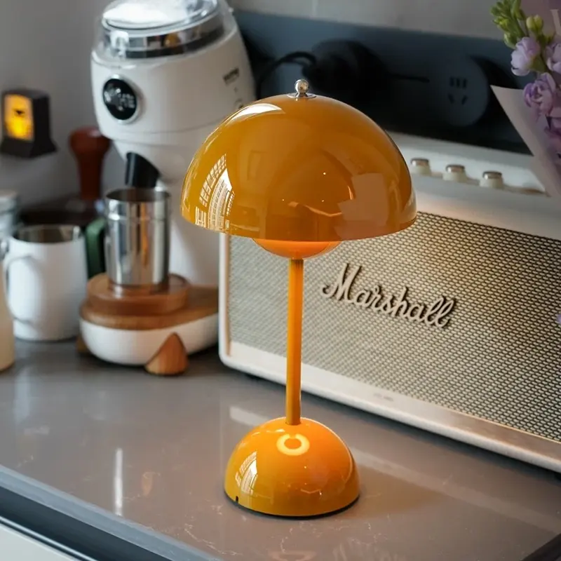Retro Bud Table Lamp Atmosphere Wireless Charging