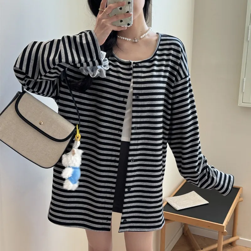 Striped Cardigan Casual Coat Women Loose Lazy Style - Black And White