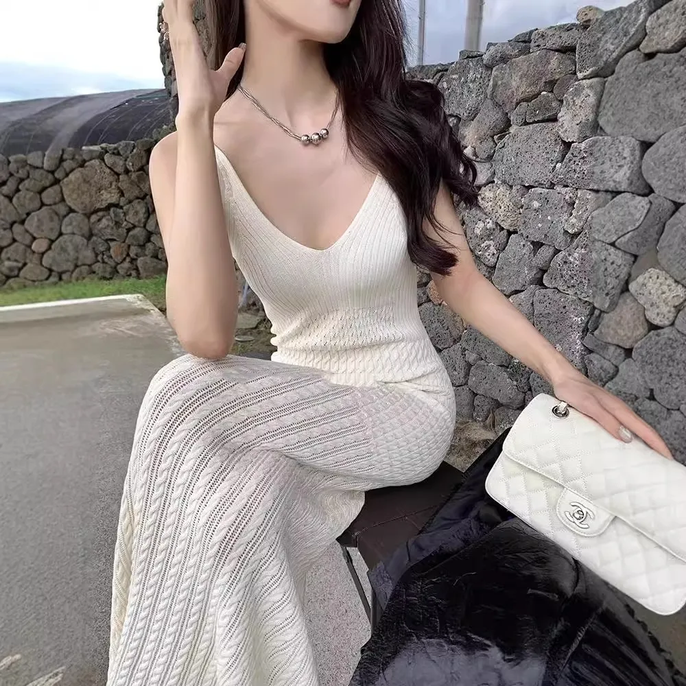 Elegant And Sophisticated Knitted Dress, Women's Long Slip Dress, Slim-fit And Slimming Inner Wear - White