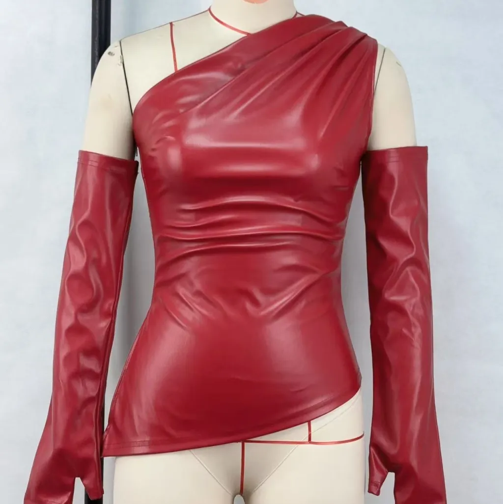 Women's Sleeveless Slant Collar PU Leather Vest With Sleeve Cover Top Set - Red
