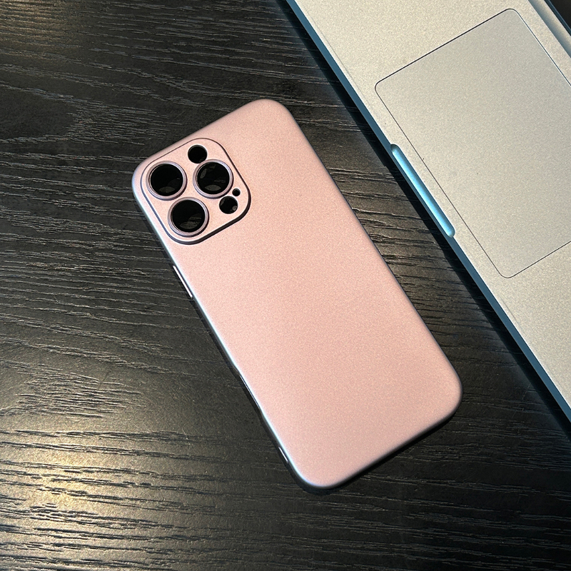 Magnetic Abrasive Non-slip Silicone Mobile Phone Case With Lens