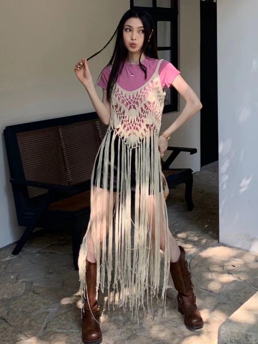3810 Apricot Tassel