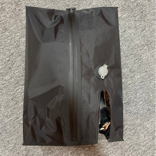 16L Black With Window